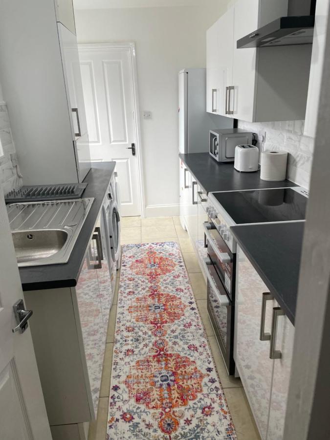 Luxury Spacious 2 Bedroom Home. Liverpool