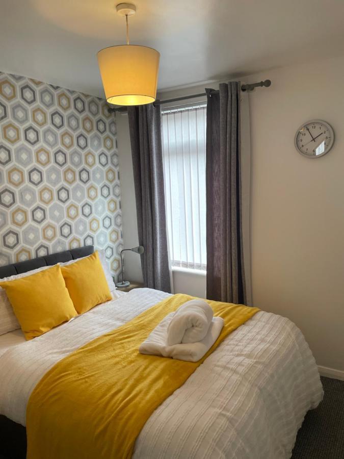 Luxury Spacious 2 Bedroom Home. Apartment *