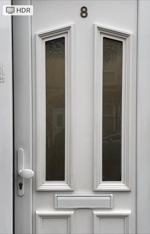 Luxury Spacious 2 Bedroom Home. Apartment