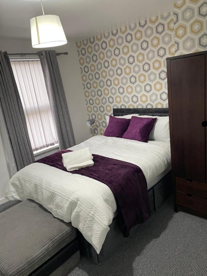 Apartment Luxury Spacious 2 Bedroom Home.