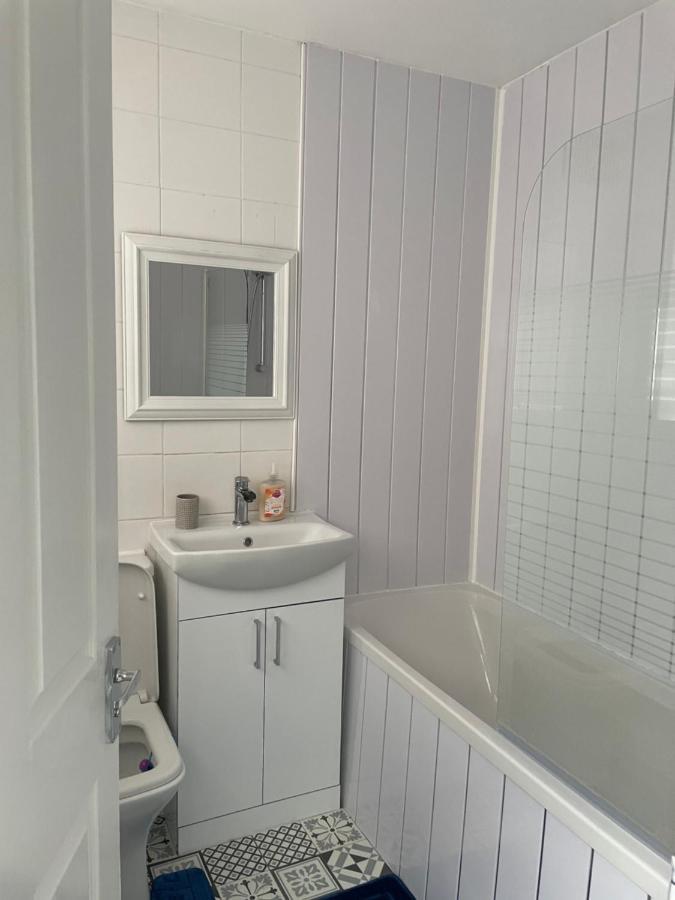 Luxury Spacious 2 Bedroom Home.
